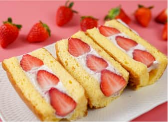 とろけるいちごのフルーツサンド